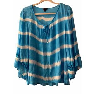 New Direction Top – Large – Blue & White Tie‑Dye Style, Flarey Fit, Soft Knit
